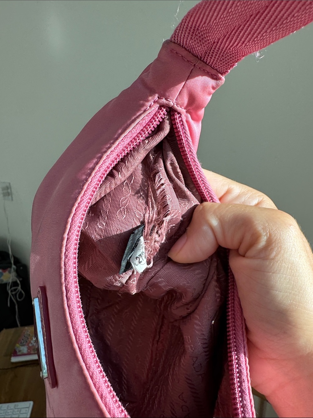 Authentic Prada Re-Edition 2000 Pink Nylon Shoulder Bag - Picture 13 of 17